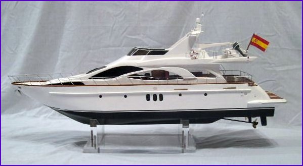 Azimut 80