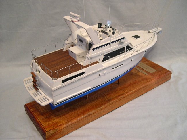Hatteras 42 lrc