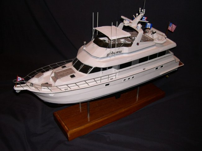 Hatteras 70 CMY